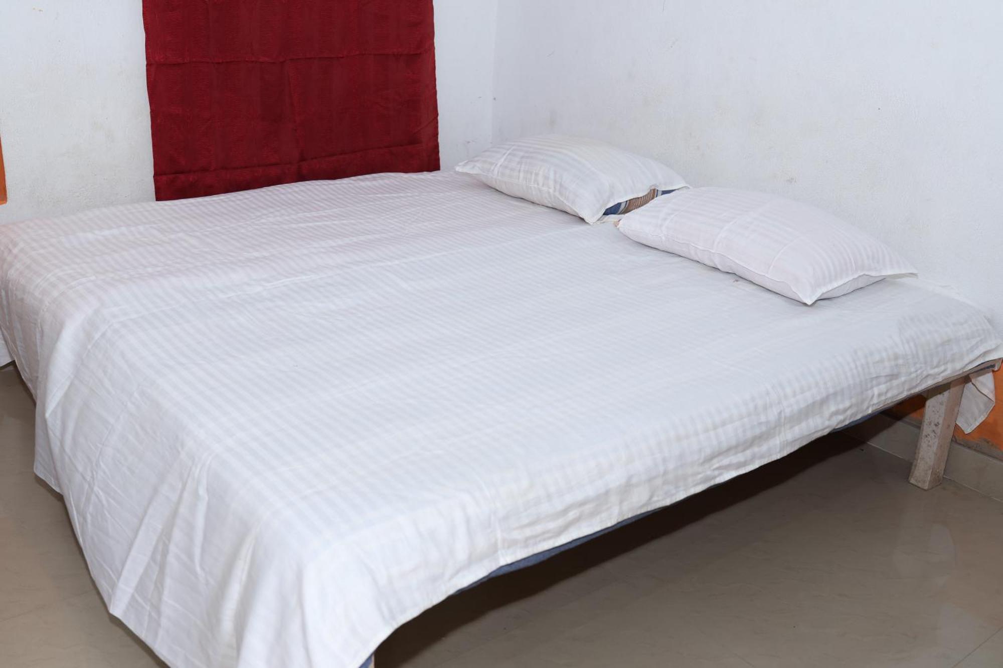 Kriya Yoga Wellness Hotel Dhablat Exterior photo
